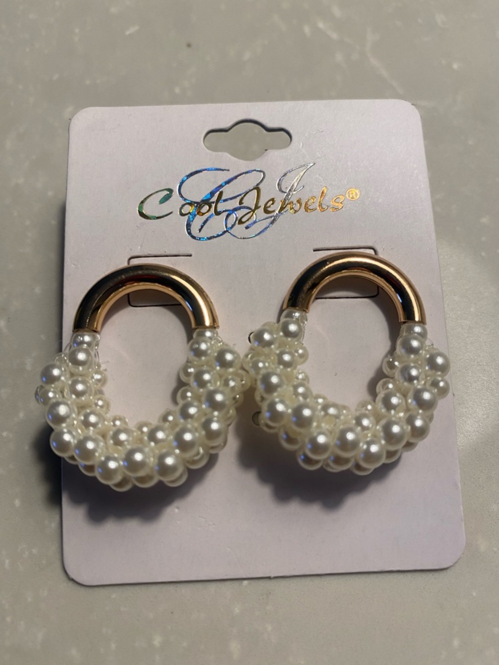 Faux Pearl Cluster & goldtone Hoop post Earrings - NWT